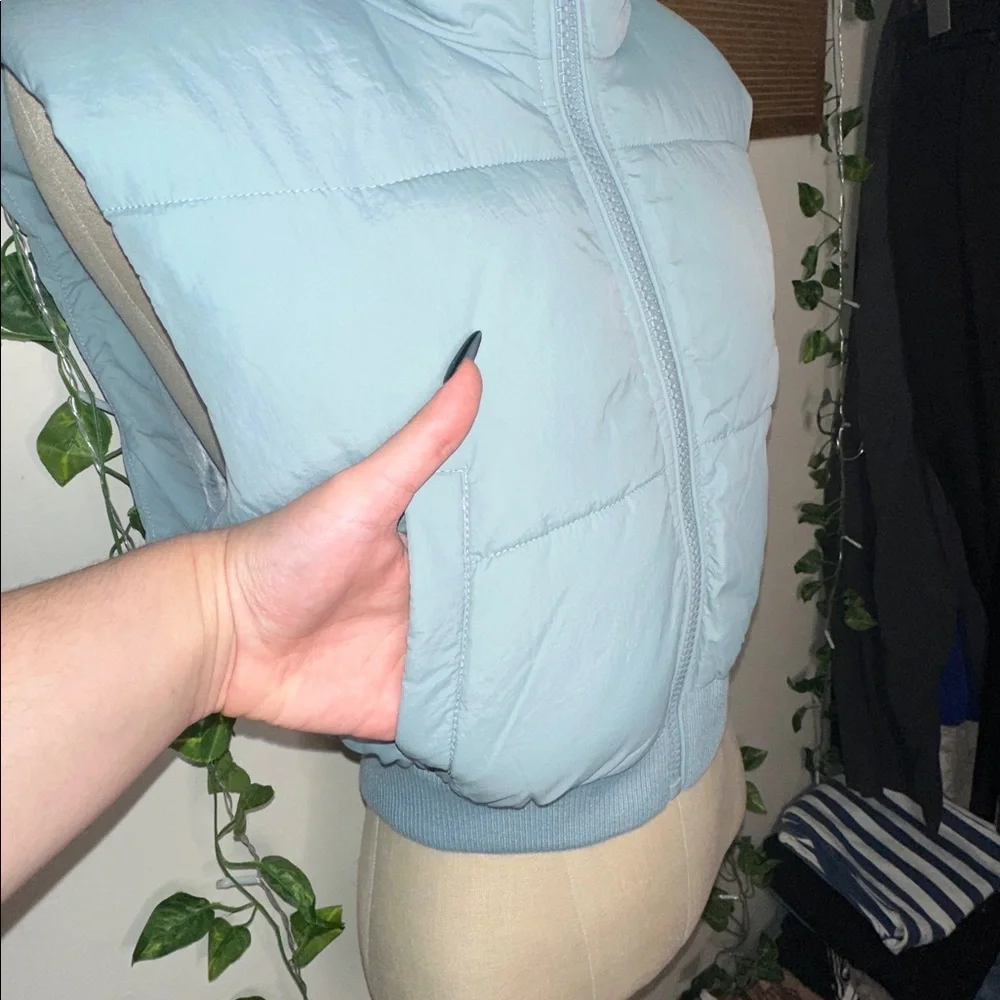 Garage Mini Puff Cropped Puffer Vest Teal - Picture 2 of 7